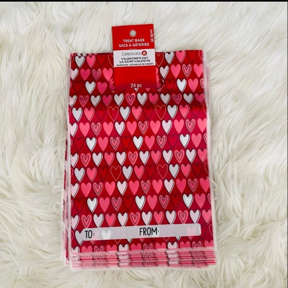 {Celebrate It} Valentine’s Day Heart Treat Bags - NWT